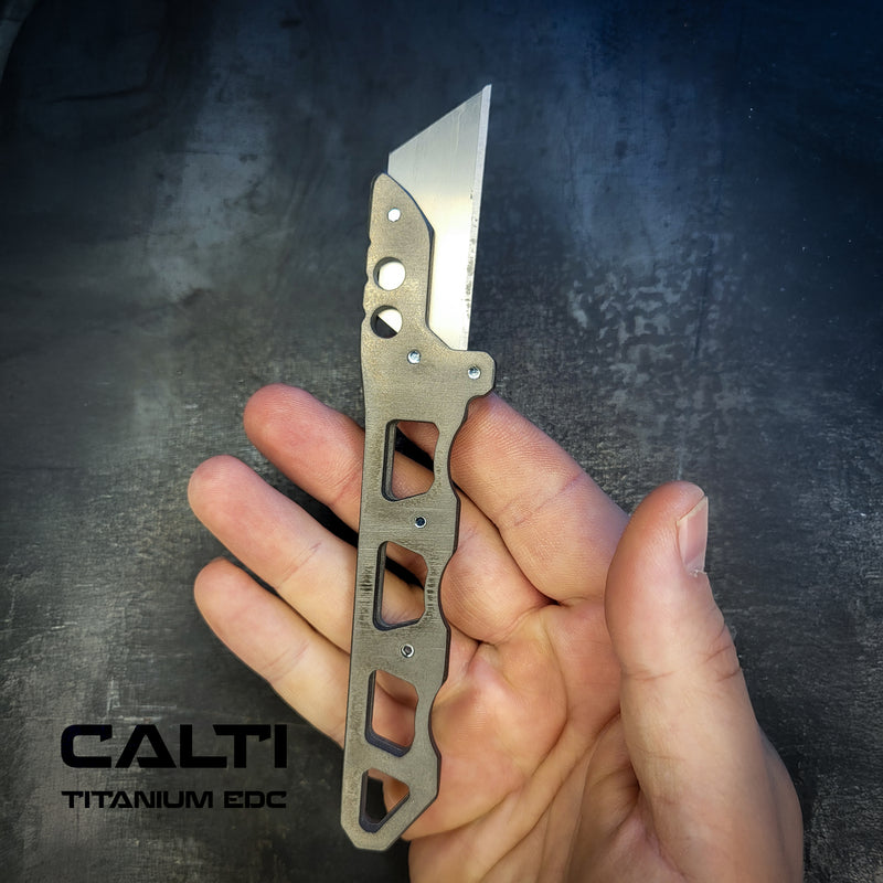 Load image into Gallery viewer, Custom Titanium Utility Blade Holder - EDC Pocket Knife &amp; Box Cutter - Durable EDC Blade Holder
