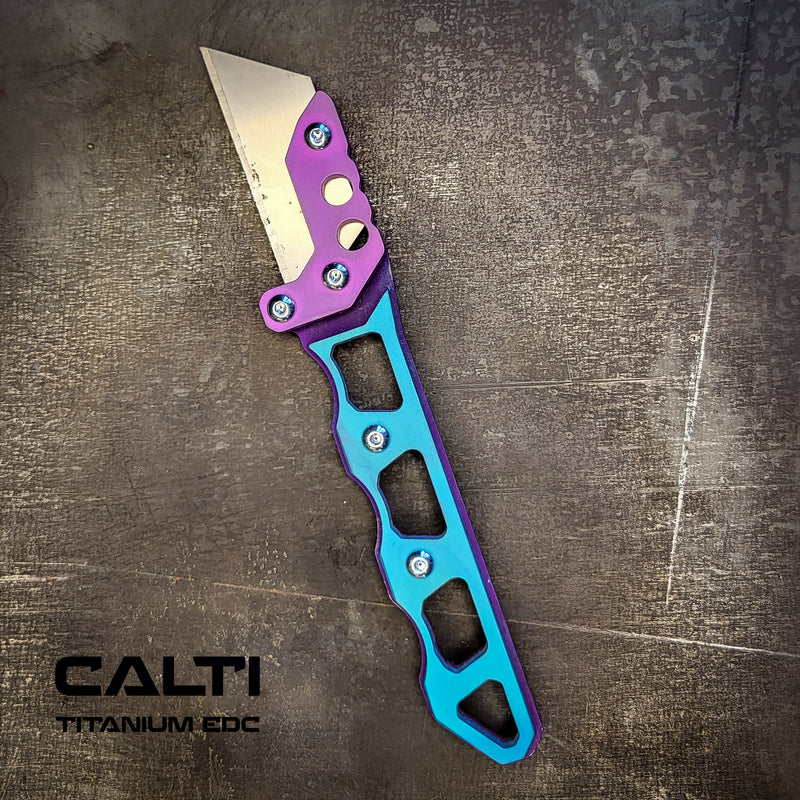 Load image into Gallery viewer, Custom Titanium Utility Blade Holder - EDC Pocket Knife &amp; Box Cutter - Durable EDC Blade Holder
