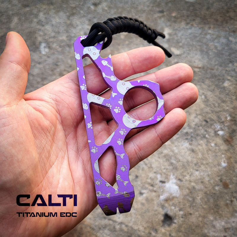 Load image into Gallery viewer, EDC Custom Titanium Knuck-Style Keychain: Titanium Multi-Tool, Bottle Opener &amp; Pry Bar
