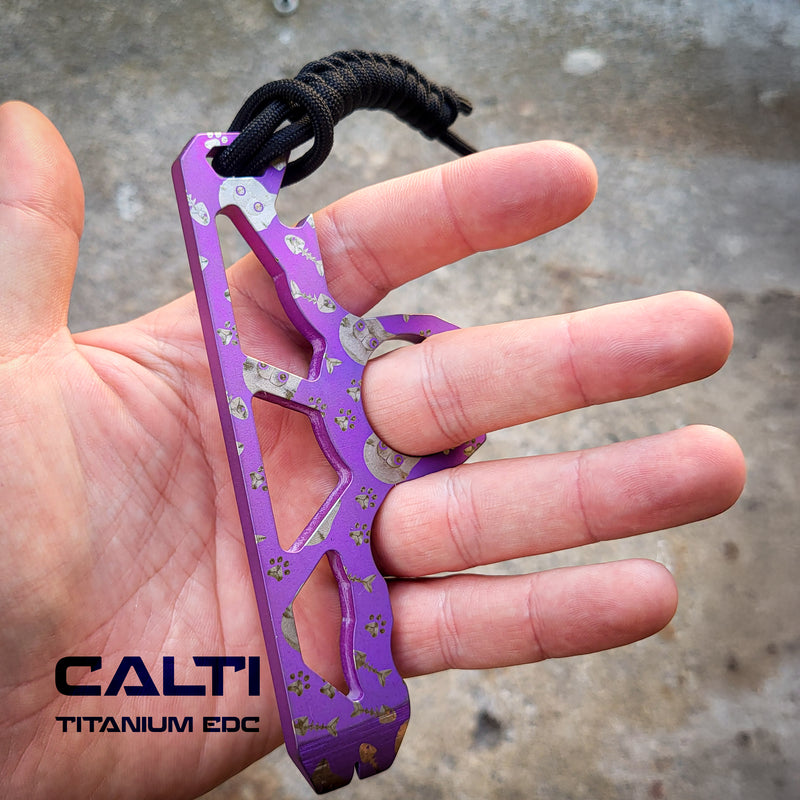 Load image into Gallery viewer, EDC Custom Titanium Knuck-Style Keychain: Titanium Multi-Tool, Bottle Opener &amp; Pry Bar
