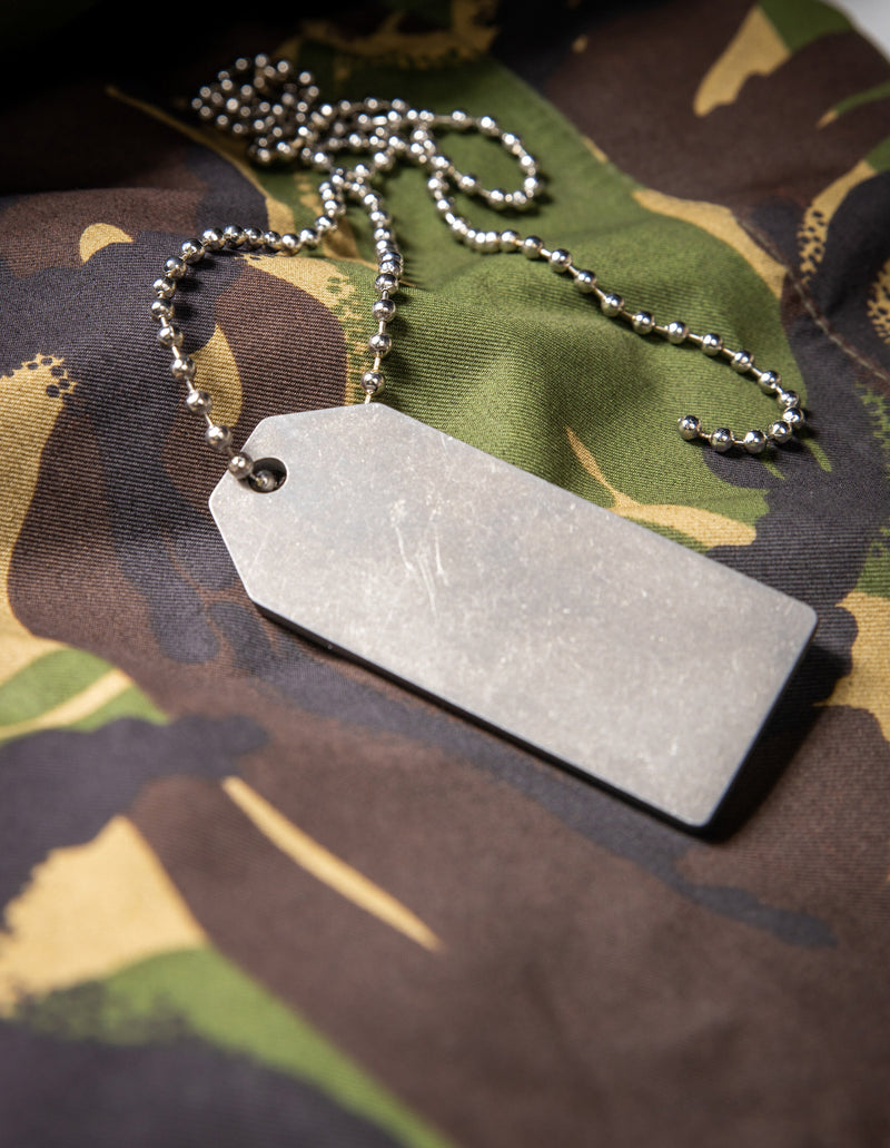 Load image into Gallery viewer, Titanium Keychain, Military badge, military Tag, Hypoalergic, Dog tag, pet tag, titanium edc, medical tag, medical alert tag, engraved tag
